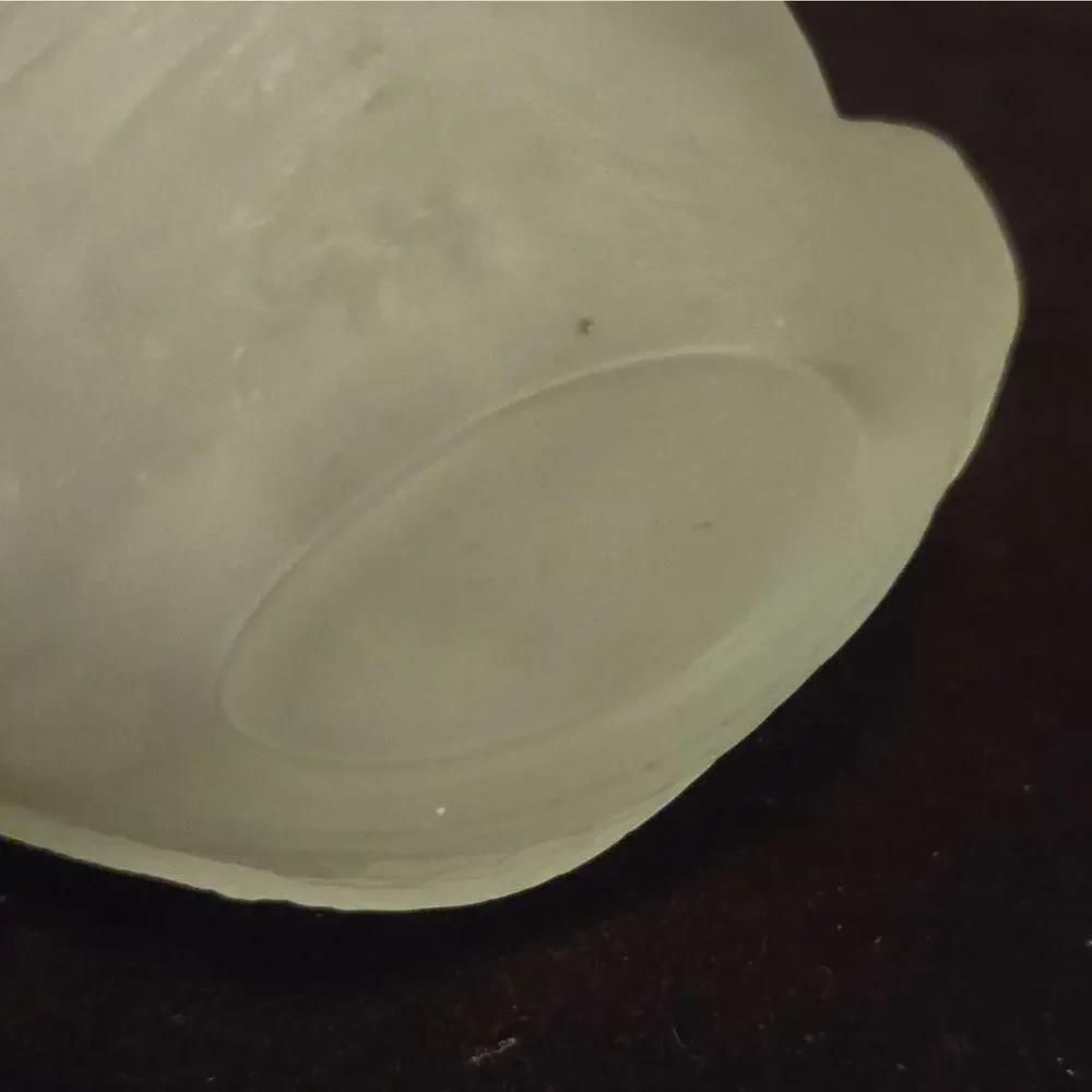 L. E. Smith White Frosted Art Glass Swan Shaped votive holder